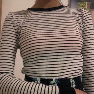 F21 striped long sleeves crop top